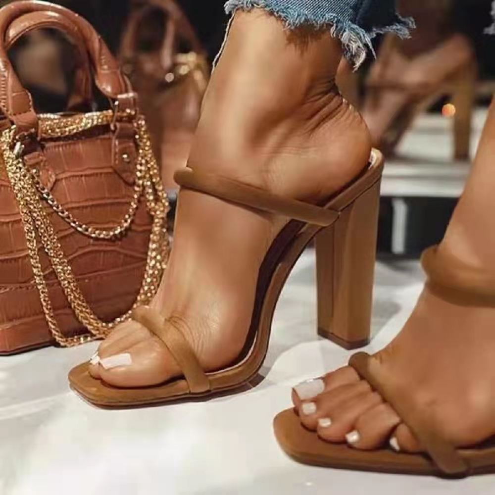 Women nan elegant slip-on sandal with square toe area, slender straps and stable block heel Mune Fashion