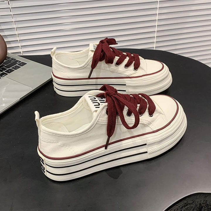 Women’s sporty sneakers with sturdy sole and breathable canvas by Mune Fashion