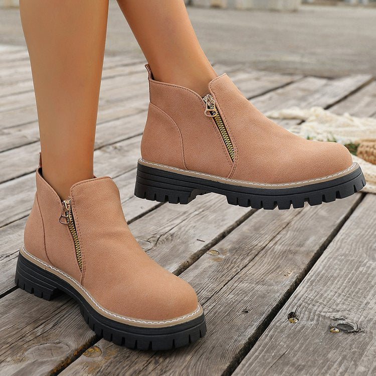 Ladies Ankle Boots with chunky tread sole and side zipper Mune Fashion