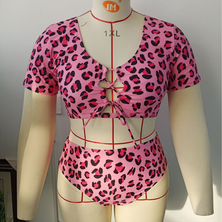 Women's High-Cut Bikini Set with Fashionable Knot Detail Mune Fashion