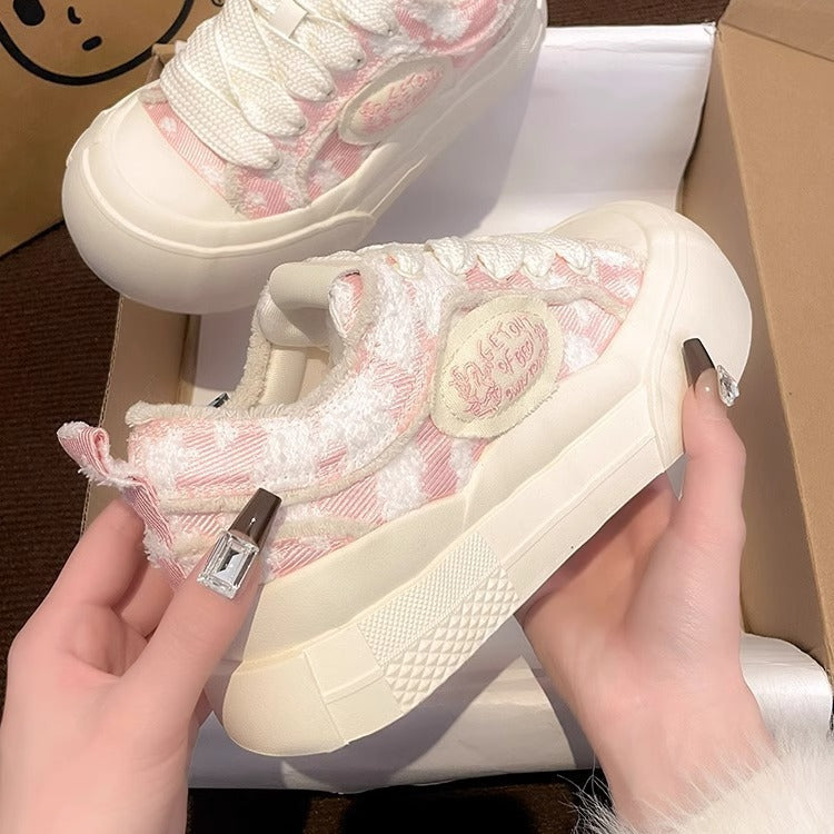 Women Exclusive Trend Sneakers with Soft Upper Material and Particularly Cushioned Sole Mune Fashion
