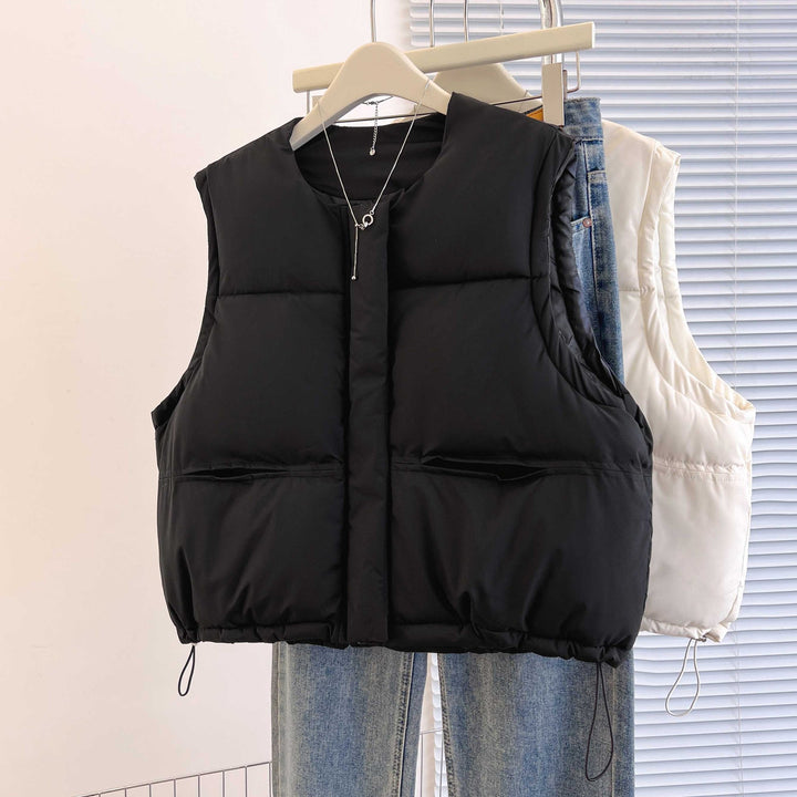 Women's short padded quilted vest with drawstring hem and round neck Mune Fashion