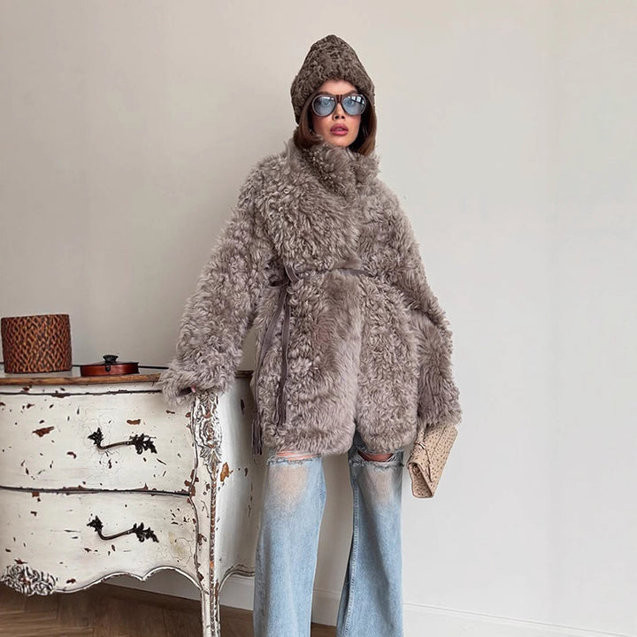 Women's Oversize Faux Fur Coat with Curly Teddy Look and Wide Boxy Silhouette Mune Fashion
