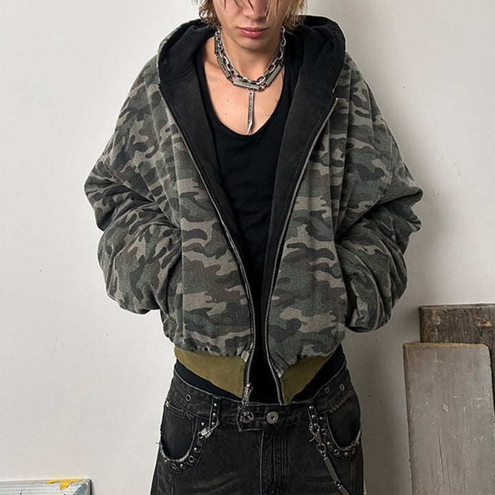 Men's short-cut camouflage bomber-style hooded jacket with teddy lining and two-way zipper Mune Fashion