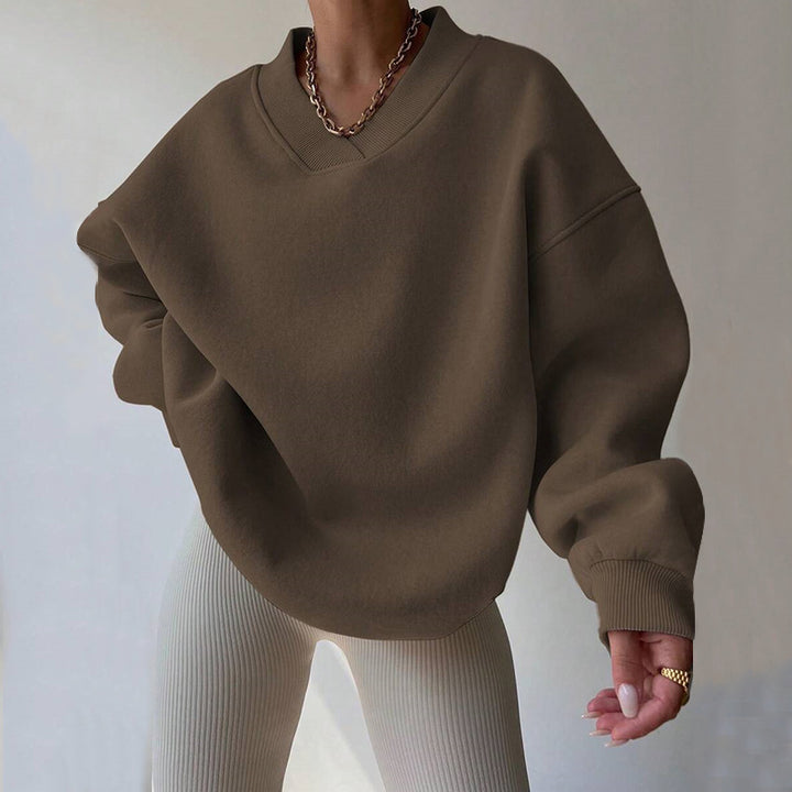 Women's Oversized V-Neck Sweatshirt with Reinforced Ribbed Collar and Extra Wide Cut Mune Fashion