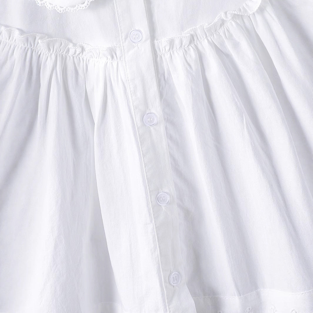 Girl's blouse with elegant ruffled sleeves and classic collar Mune Fashion