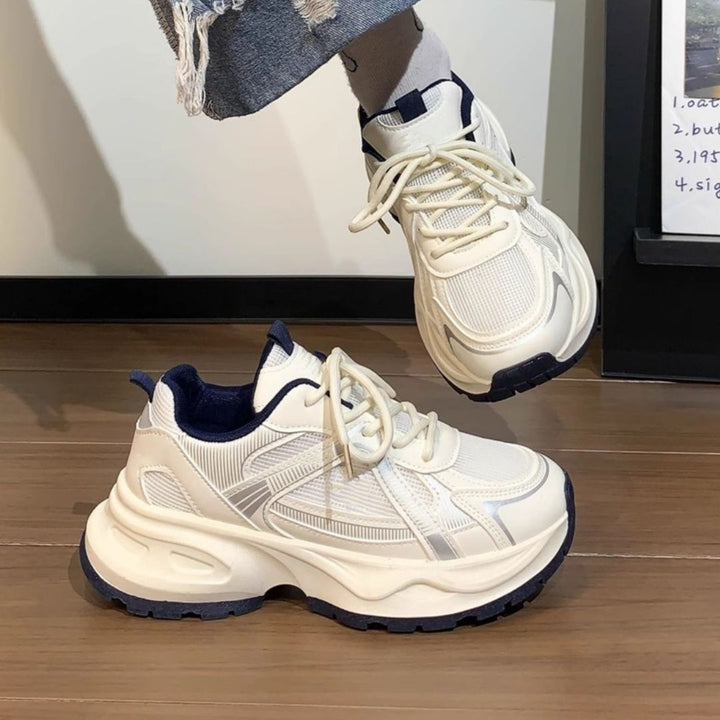 Women Retro-Chunky-Sneaker with extra soft wedge plateau sole and padded comfort collar Mune Fashion