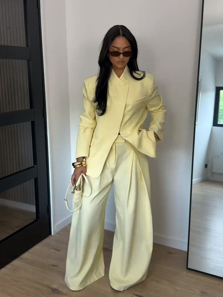 Women Two-Piece Oversized Blazer with Stand Collar and Wide Pleated Trousers Mune Fashion