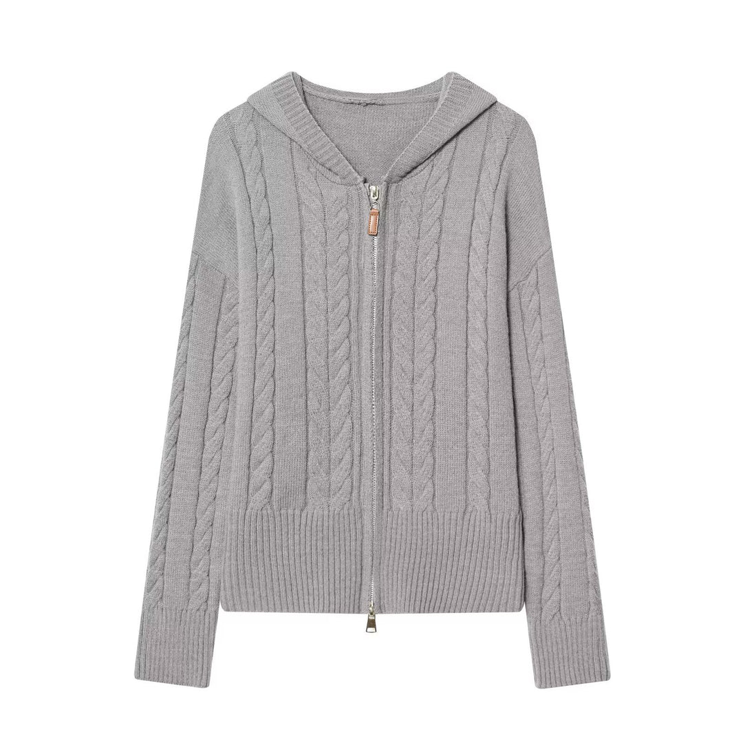 Ladies hooded cardigan with cable knit pattern and metal zipper Mune Fashion