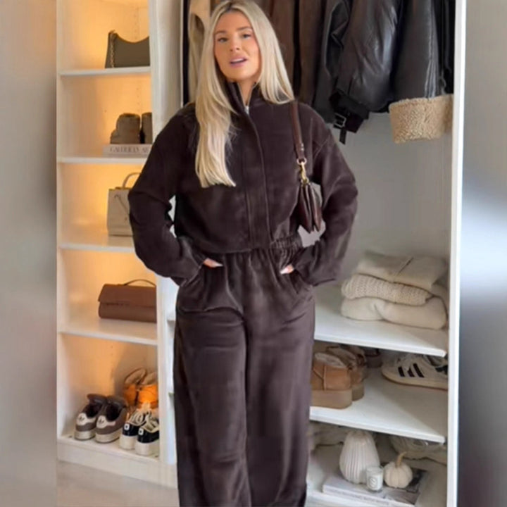 Women's Velvet Relax Set with Zipper Jacket, Stand-up Collar & High-Waist Wide-Leg Pants Mune Fashion