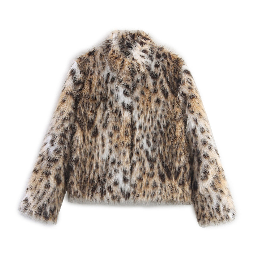 Women's short jacket made of faux fur in leopard print with boxy cut and stand-up collar Mune Fashion