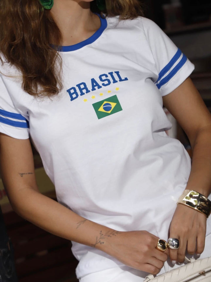 Women's sporty fan t-shirt with Brazil print and contrast stripes Mune Fashion