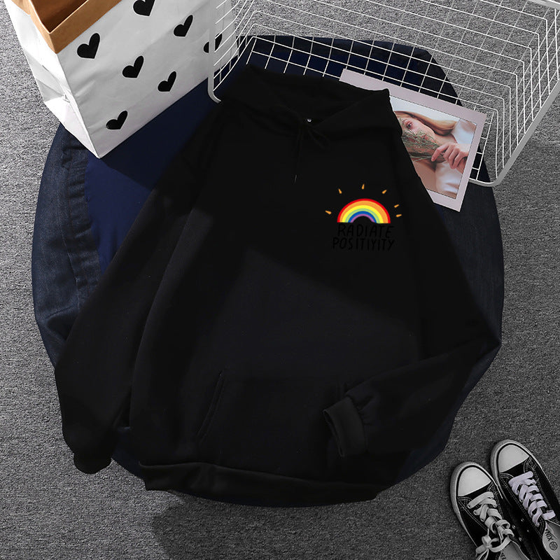 Women's loose-fitting hoodie with rainbow design, soft fleece lining and kangaroo pocket Mune Fashion