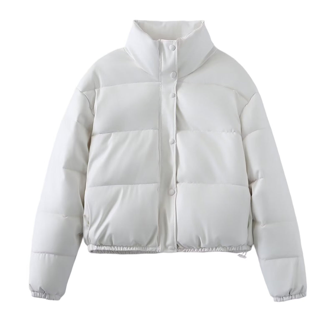 Women short-cut quilted jacket with high stand-up collar, snap button closure and elastic hem Mune Fashion