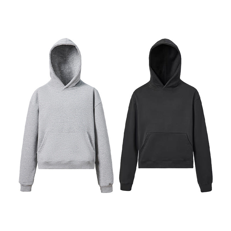 Unisex hoodie made of soft cotton fleece with kangaroo pocket and shortened silhouette Mune Fashion