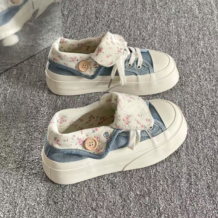 Women's sneakers with fashionable button details and innovative rubber sole Mune Fashion