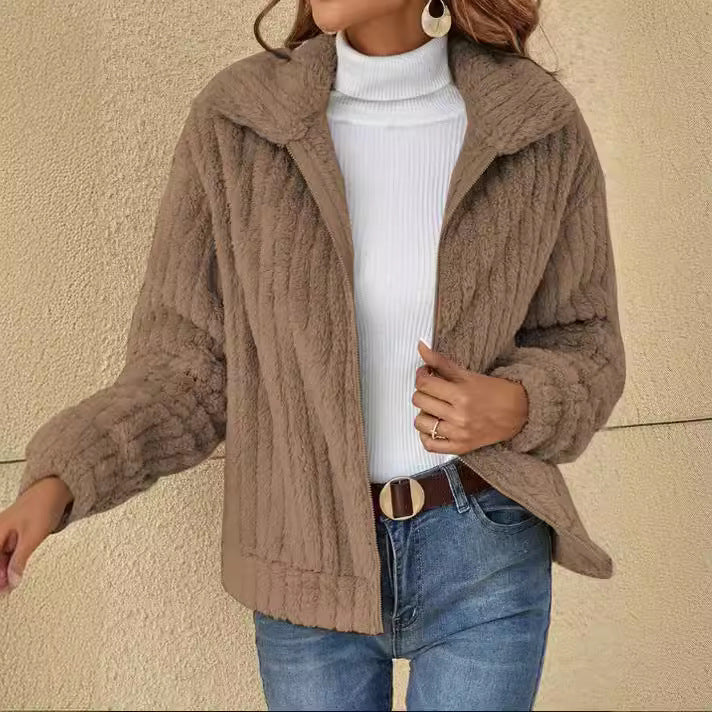 Ladies' fluffy teddy jacket with full-length zipper, stand-up collar, and front pockets Mune Fashion