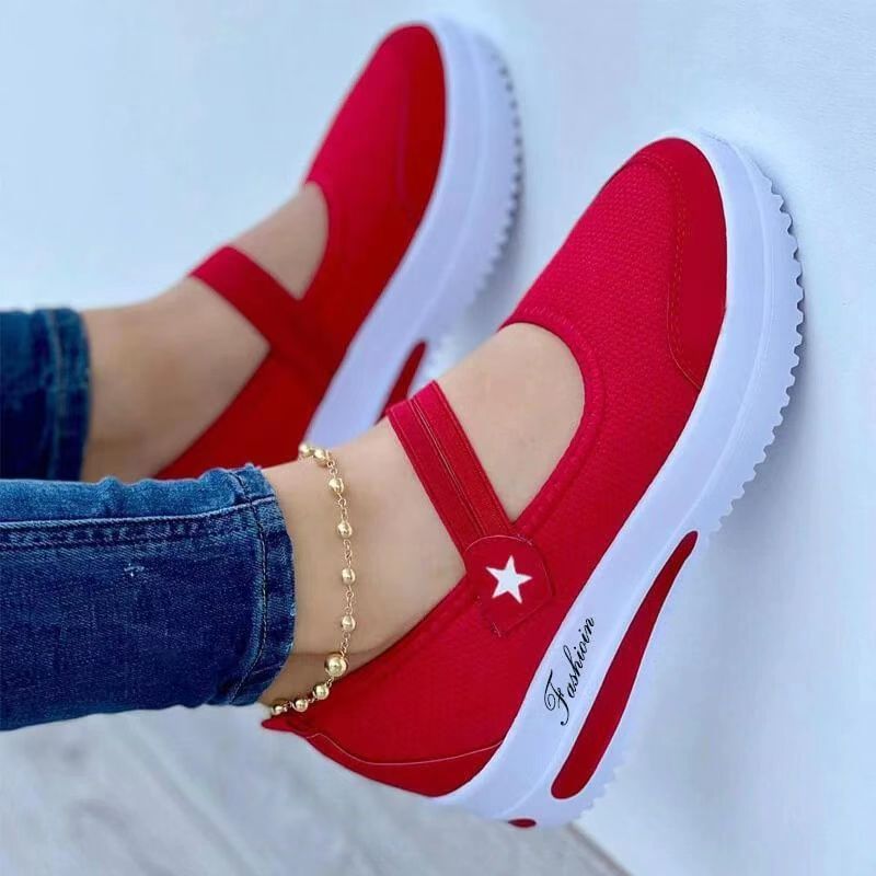 Women's ankle booties with medium-high funnel heel, pointed toe cap, and side zipper Mune Fashion