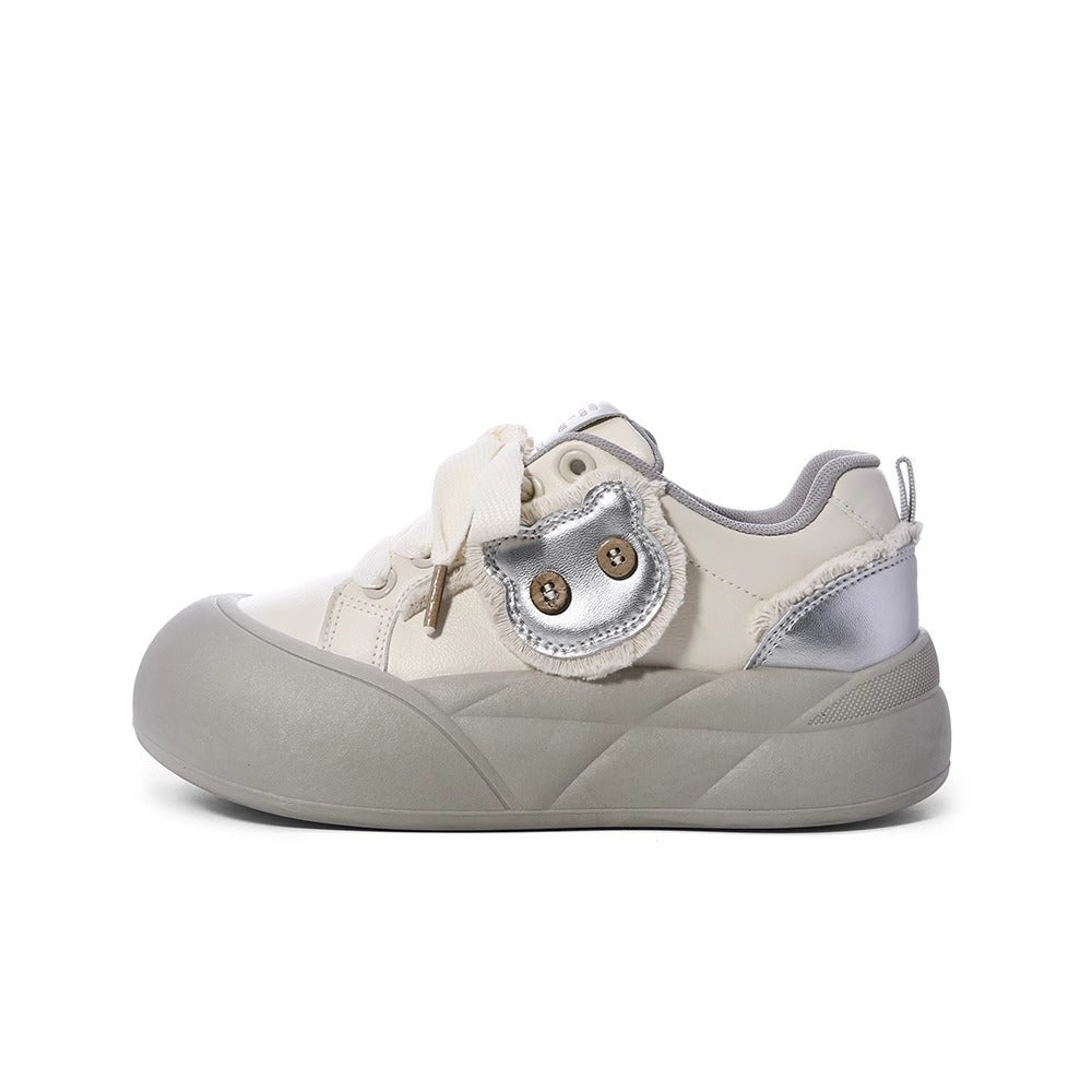 Ladies Trendy Sneakers with unique flower detail Mune Fashion