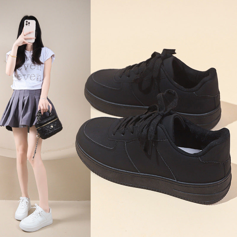 Women’s sporty sneakers with cushioned sole and durable upper material Mune Fashion