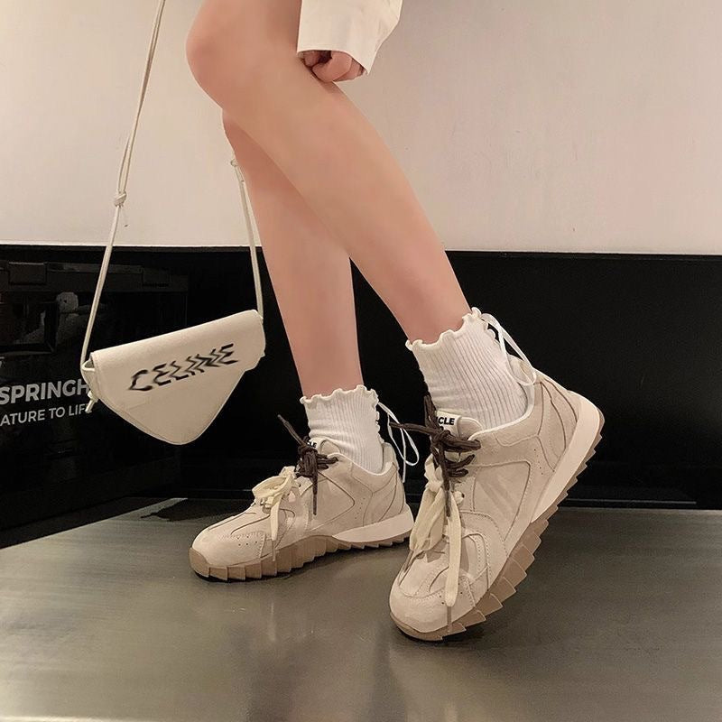 Women's sneakers in modern design with cushioned sole Mune Fashion