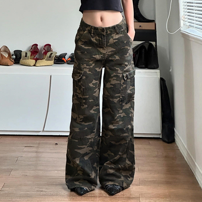 Women's loose Cargo Pants with Camouflage Print, high waist and multiple patch side pockets Mune Fashion