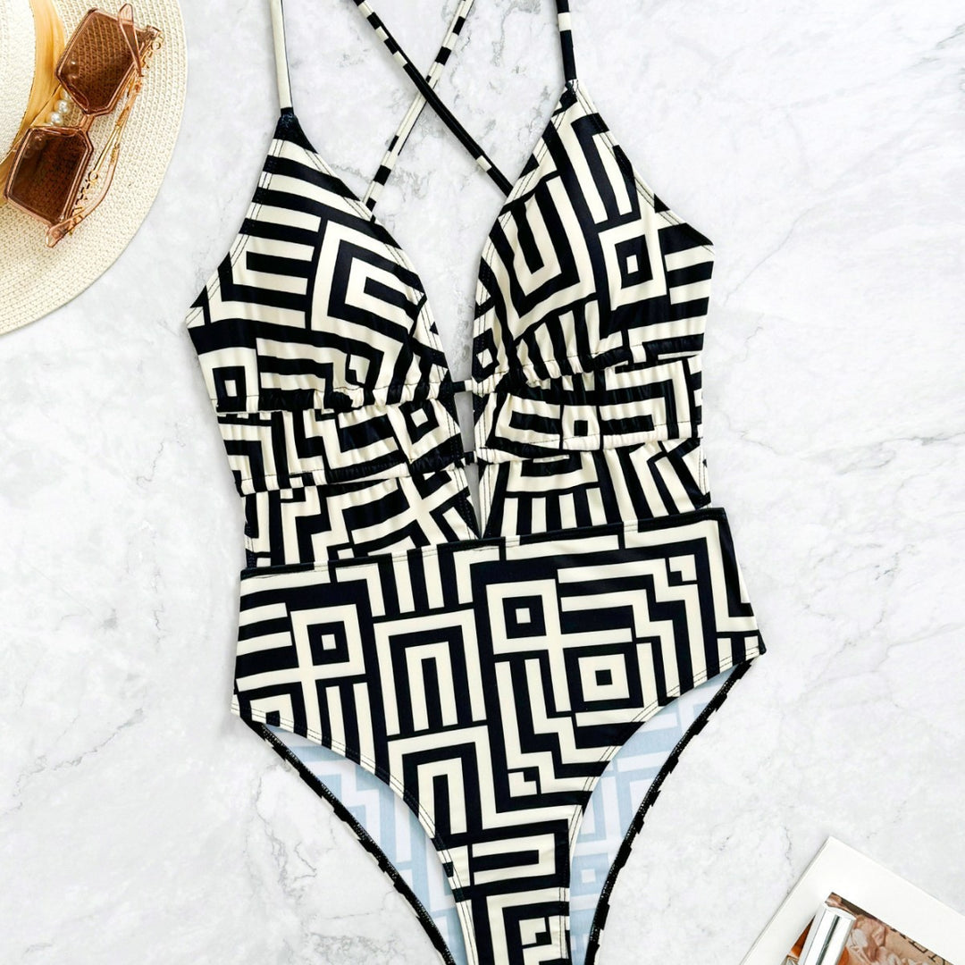 Women One-Piece Swimsuit with Geometric Pattern Mune Fashion