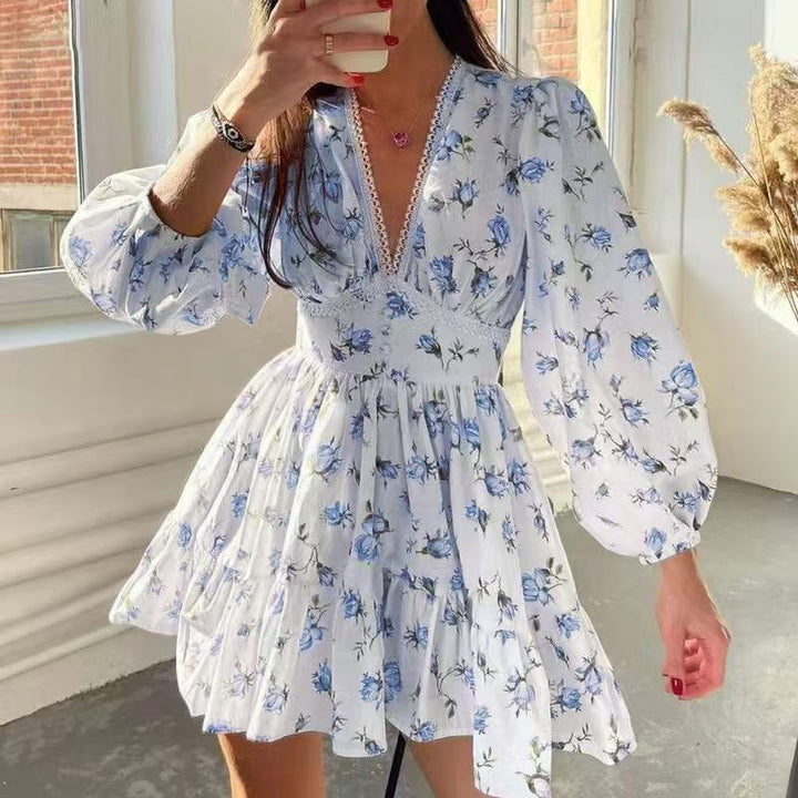 Women Boho floral mini dress with V-neck and puff sleeves Mune Fashion