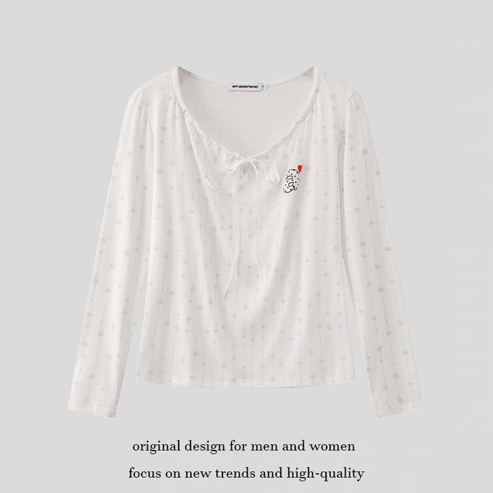 Women's long-sleeve shirt with lacing at the neckline, fine star jacquard, and heart emblem Mune Fashion