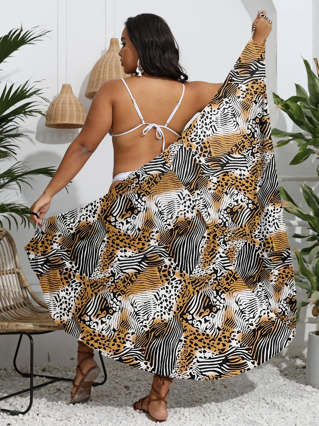 Ladies elegant wrap sarong with modern pattern Mune Fashion
