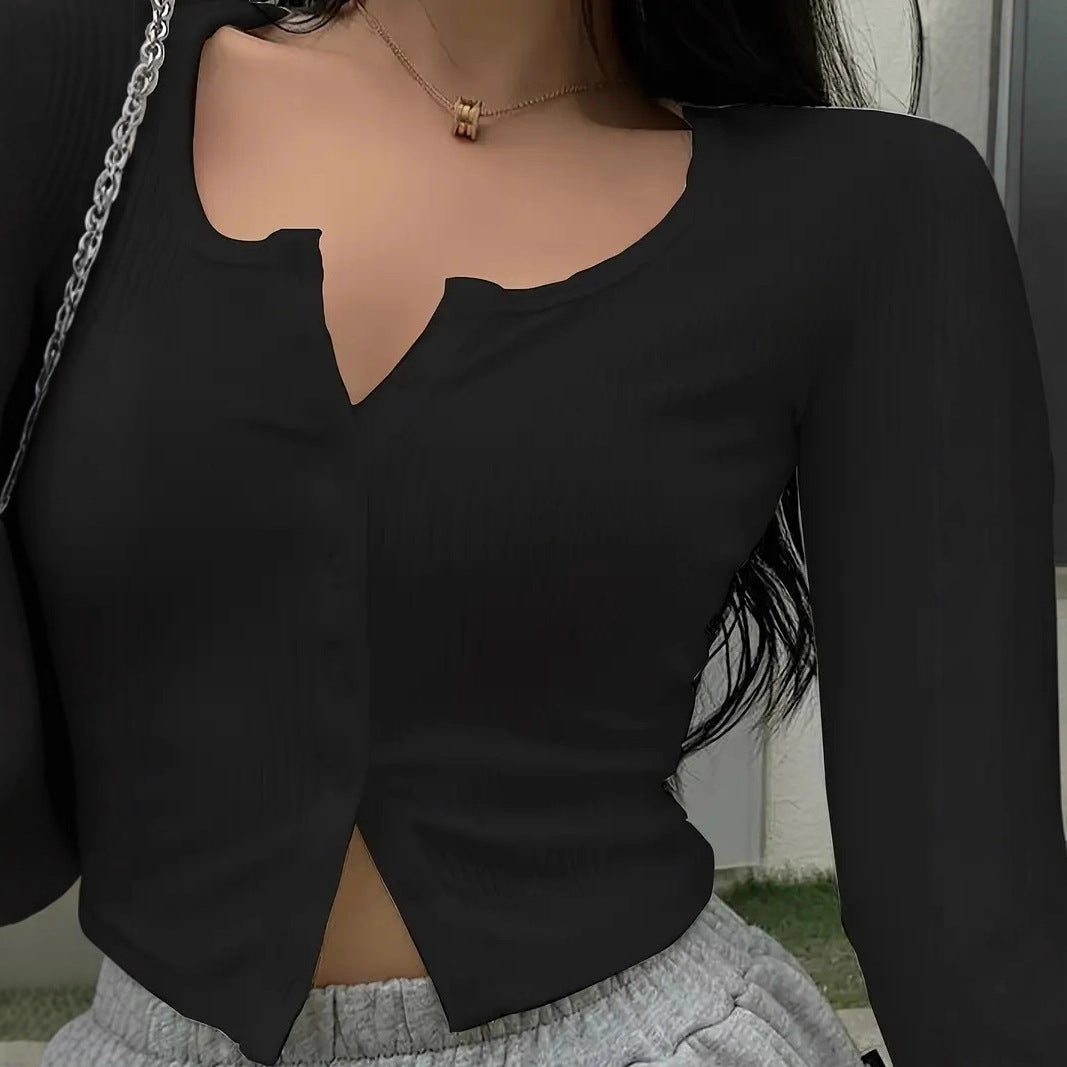 Women's fitted ribbed cropped cardigan with V-neck and button placket Mune Fashion