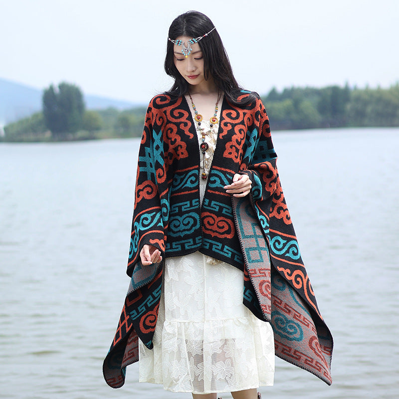 Women's Oversize Jacquard Cape with Ethno-Inspired Ornament Pattern Mune Fashion