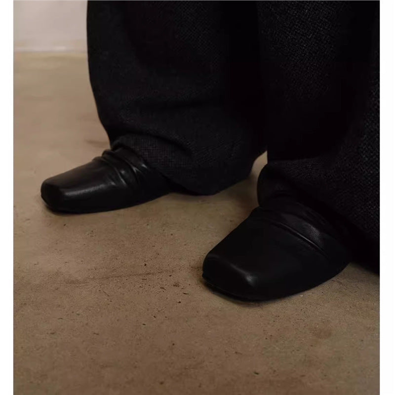Women’s leather slippers with square toe and gathered shaft Mune Fashion