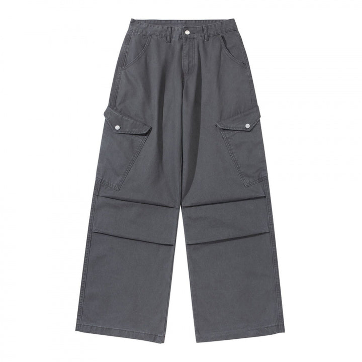 Ladies wide utility cargo pants made of sturdy canvas with a high waist and knee pleats Mune Fashion