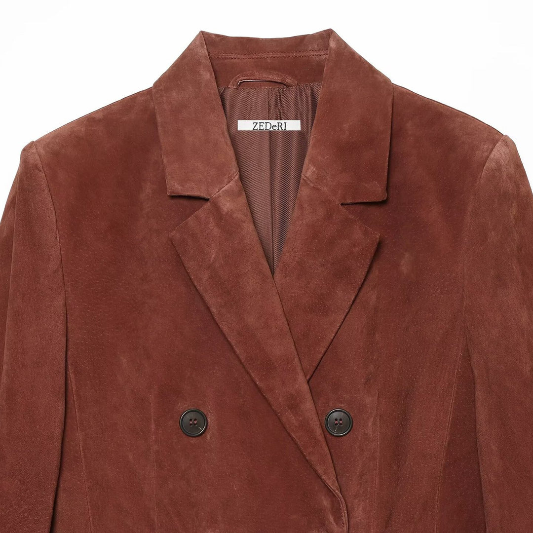 Women's cropped double-breasted velvet blazer with fitted silhouette and piped pockets Mune Fashion
