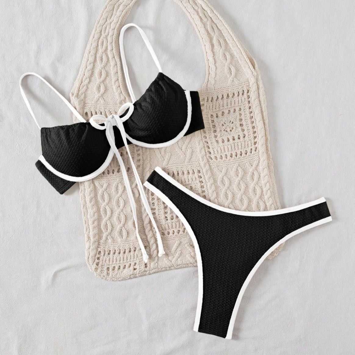 Women’s bikini set with fine wave pattern and adjustable straps Mune Fashion
