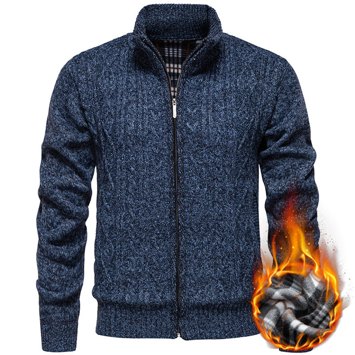 Men's chunky knit cardigan with cable pattern, stand-up collar and checked inner lining Mune Fashion