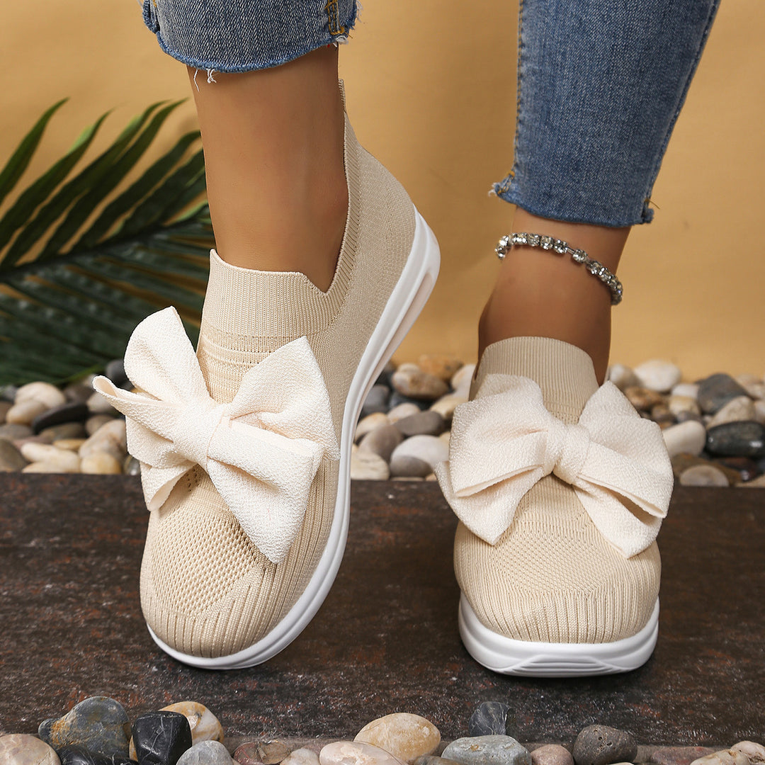 Women's Knit Slip-On Sneakers with Large Decorative Bow and Breathable Knit Structure Mune Fashion