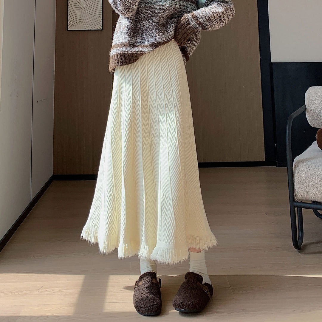 Women's maxi skirt with textured wave pattern Mune Fashion