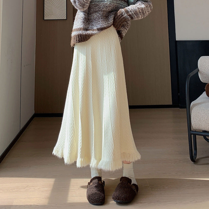 Women's maxi skirt with textured wave pattern Mune Fashion