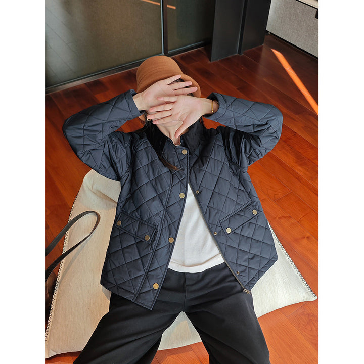 Women Fashionable Quilted Jacket with Collar Mune Fashion