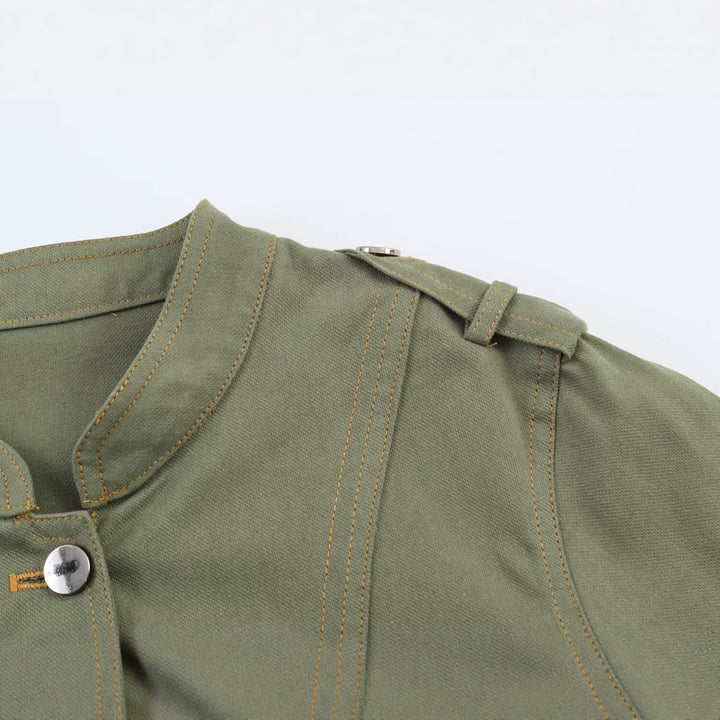 Women's short jacket in utility style with stand-up collar and shoulder straps Mune Fashion