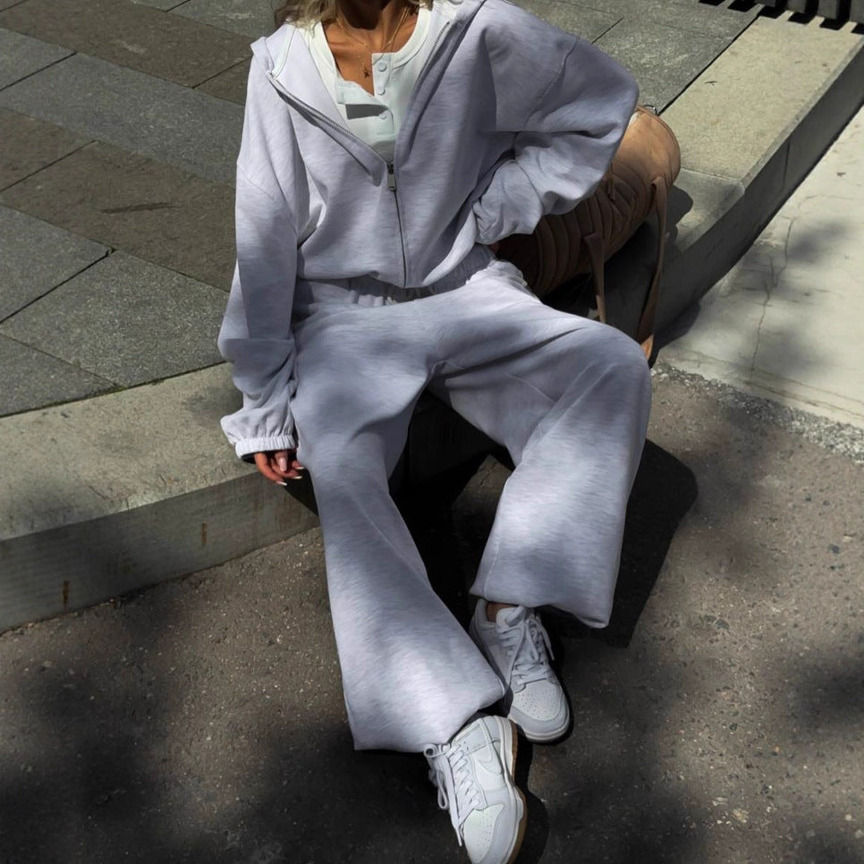 Women's zip hoodie and relaxed-fit jogging pants made of French terry with elastic waistband and kangaroo pockets Mune Fashion