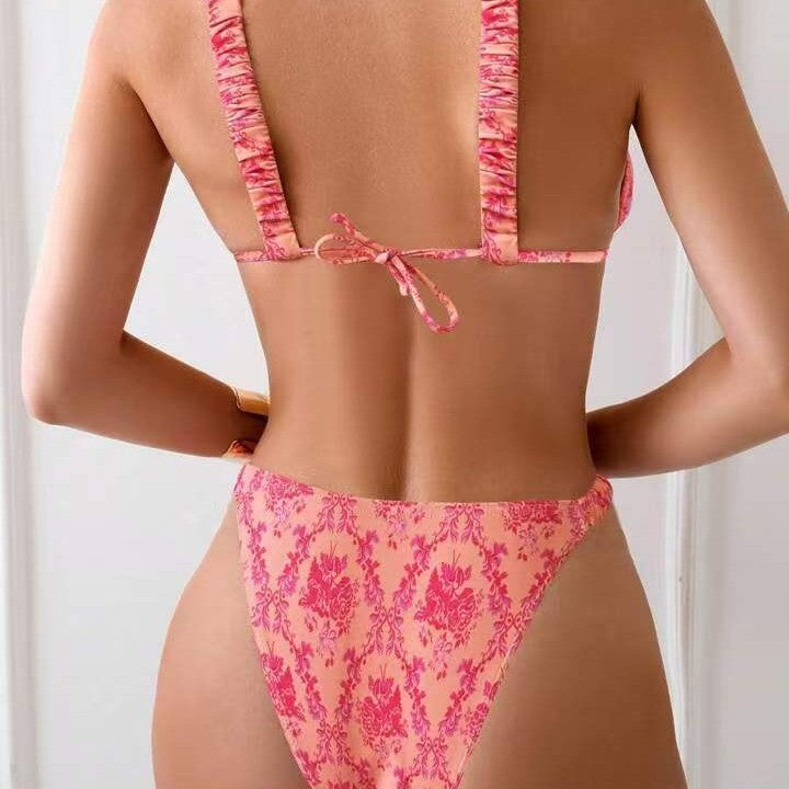 Women Triangle Bikini with Decorative Ruffles Mune Fashion