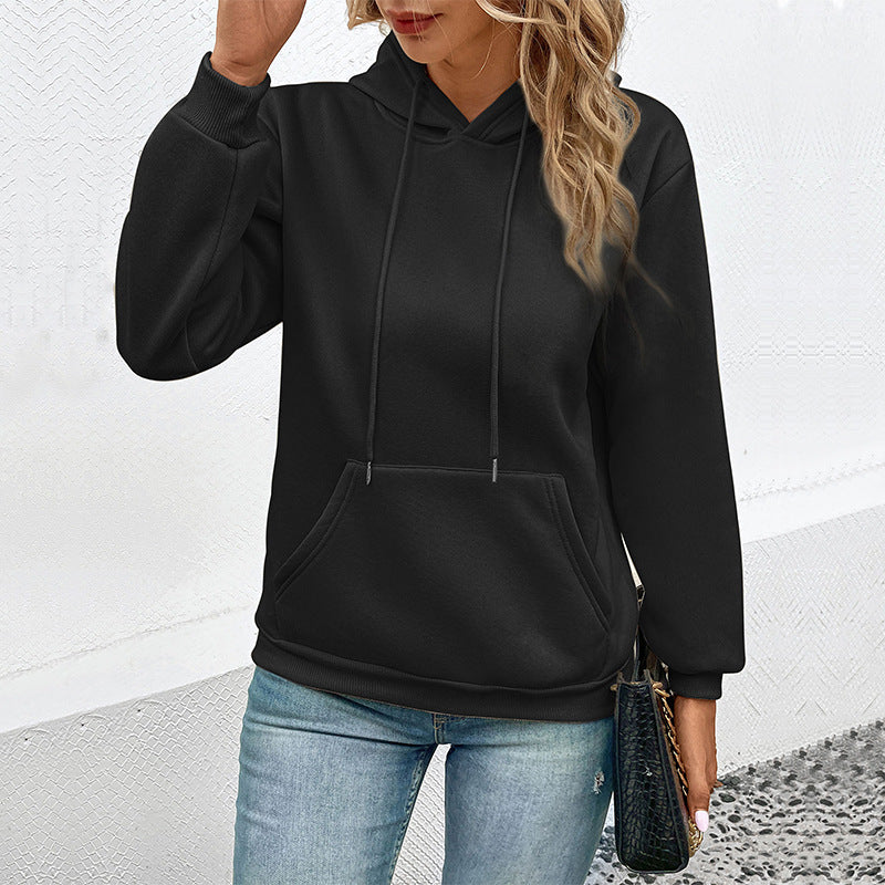 Women's hoodie with kangaroo pocket and relaxed oversized fit Mune Fashion