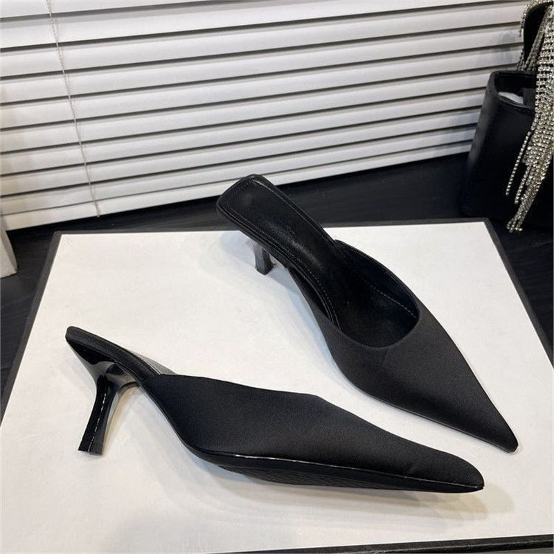 Women's pointed-toe mule with low kitten heel and backless design Mune Fashion