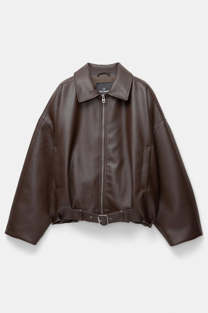 Women's short cut faux leather jacket with full zipper and figure-hugging belt Mune Fashion