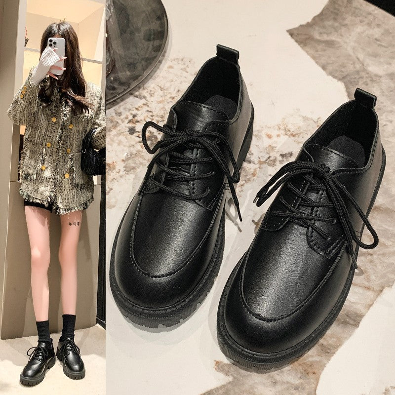 Women's stylish derby lace-up shoes with robust tread sole, padded comfort footbed and subtle platform Mune Fashion