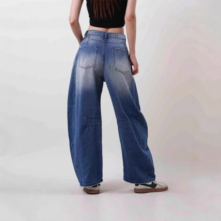 Women nan Baggy Jeans with high waistband, visible seam panels and distressed knee areas Mune Fashion