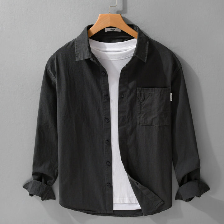 Men's casual shirt jacket made of lightweight cotton twill with a patch chest pocket and relaxed fit Mune Fashion